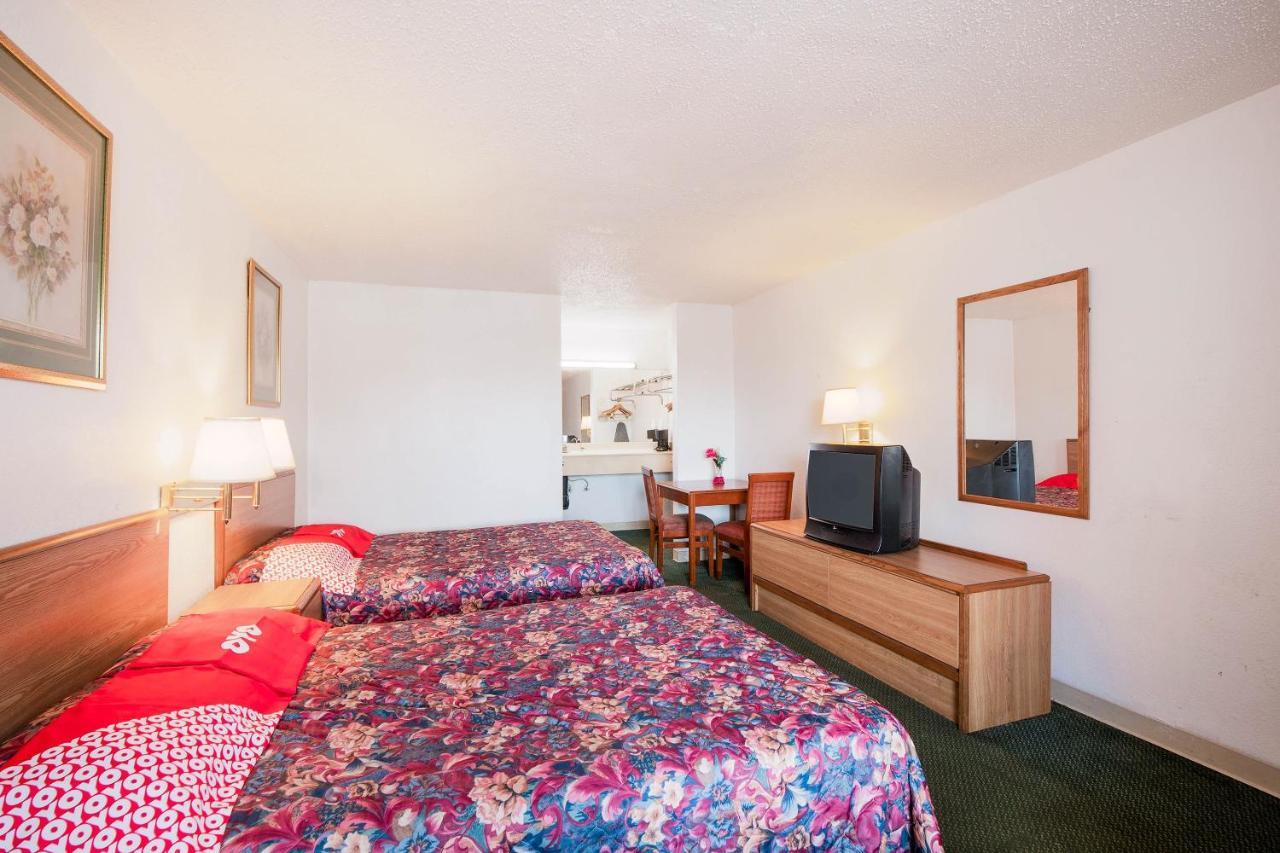 Hotel O Houston East Channelview I-10 Екстер'єр фото