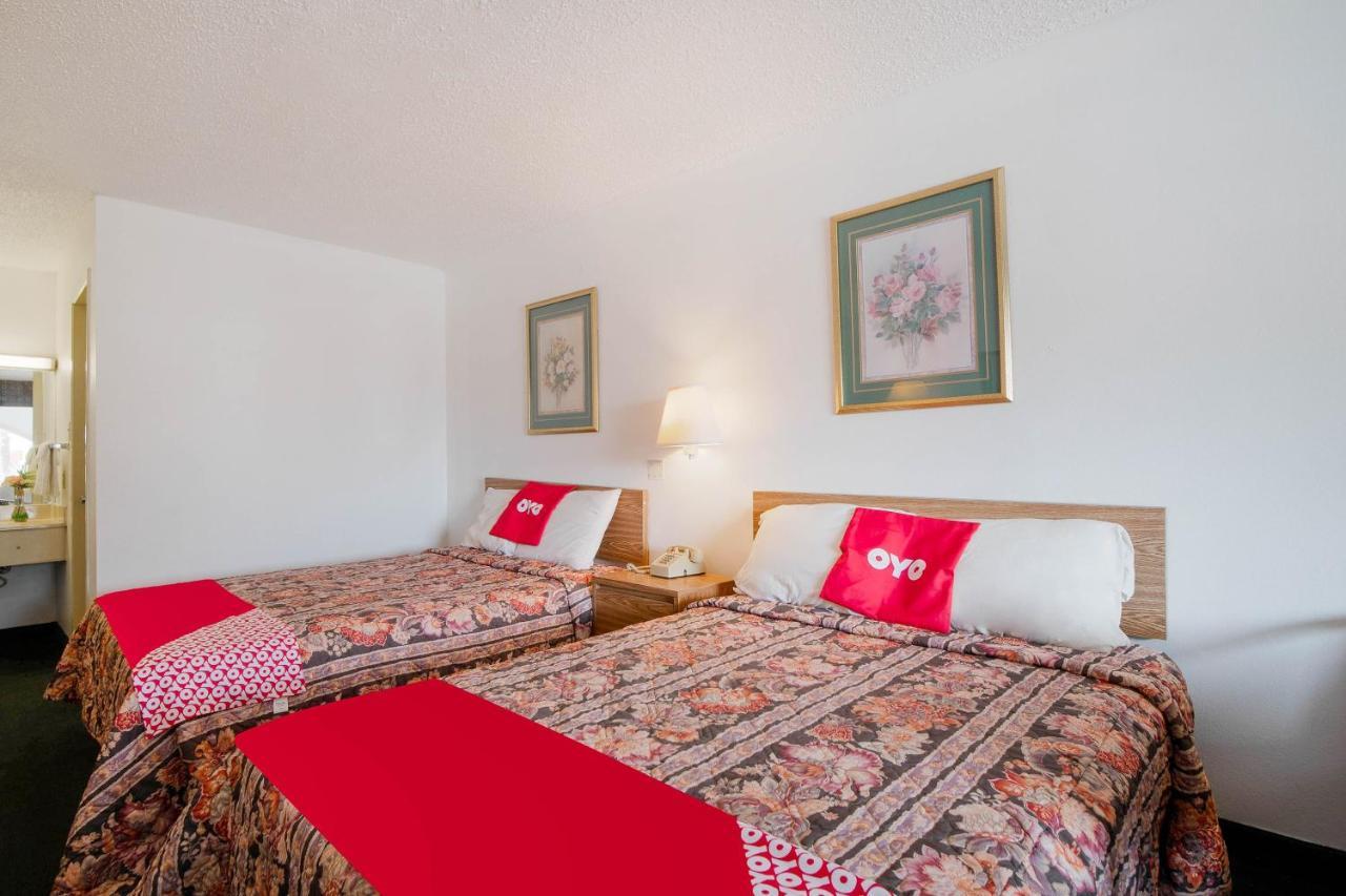 Hotel O Houston East Channelview I-10 Екстер'єр фото