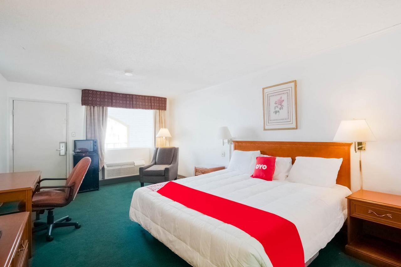 Hotel O Houston East Channelview I-10 Екстер'єр фото